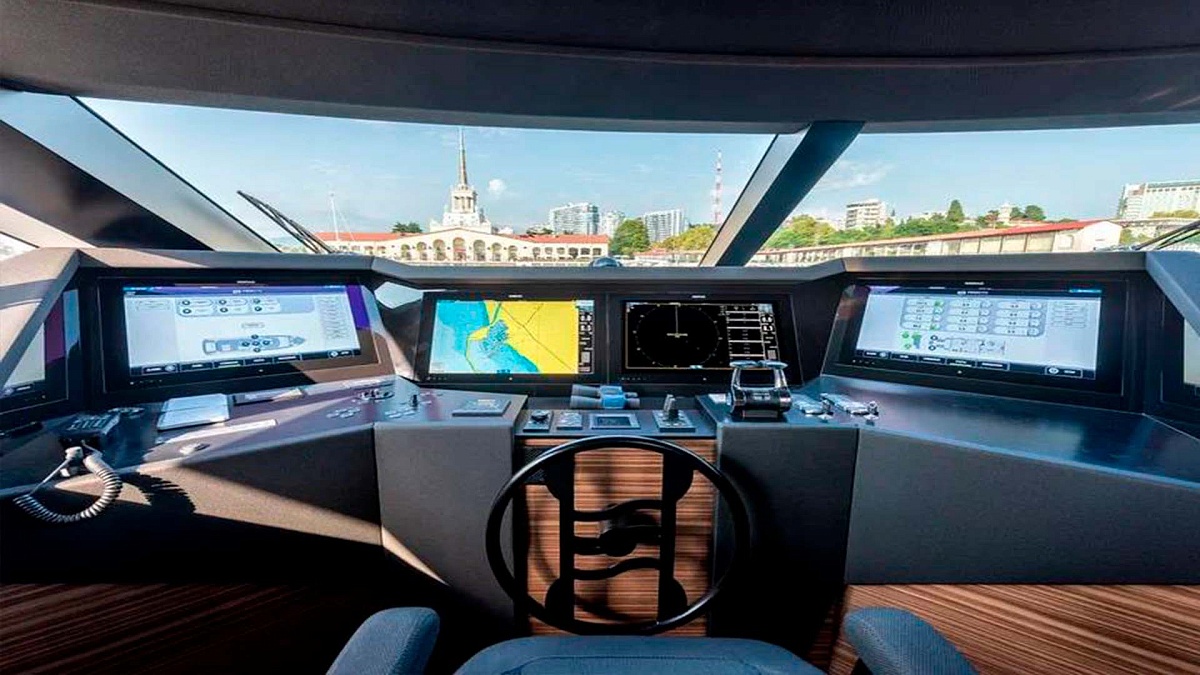 Аренда мегаяхты FERRETTI 920 Lady F в Сочи